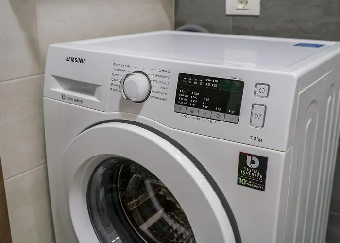 Politehnica Deluxe * Bukurešť